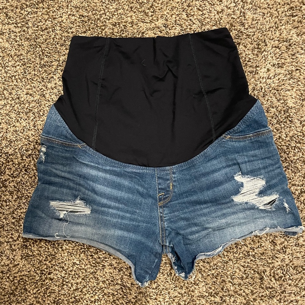 Maternity shorts